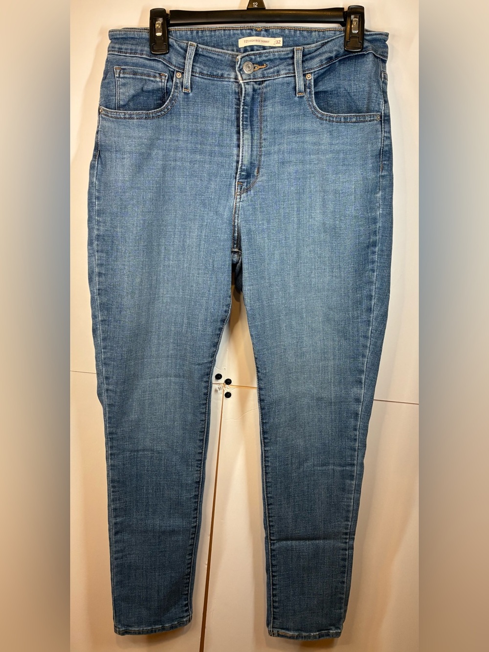 Levi’s 721 High Rise Skinny Jeans Women’s Size 32 Light Wash Stretch Denim